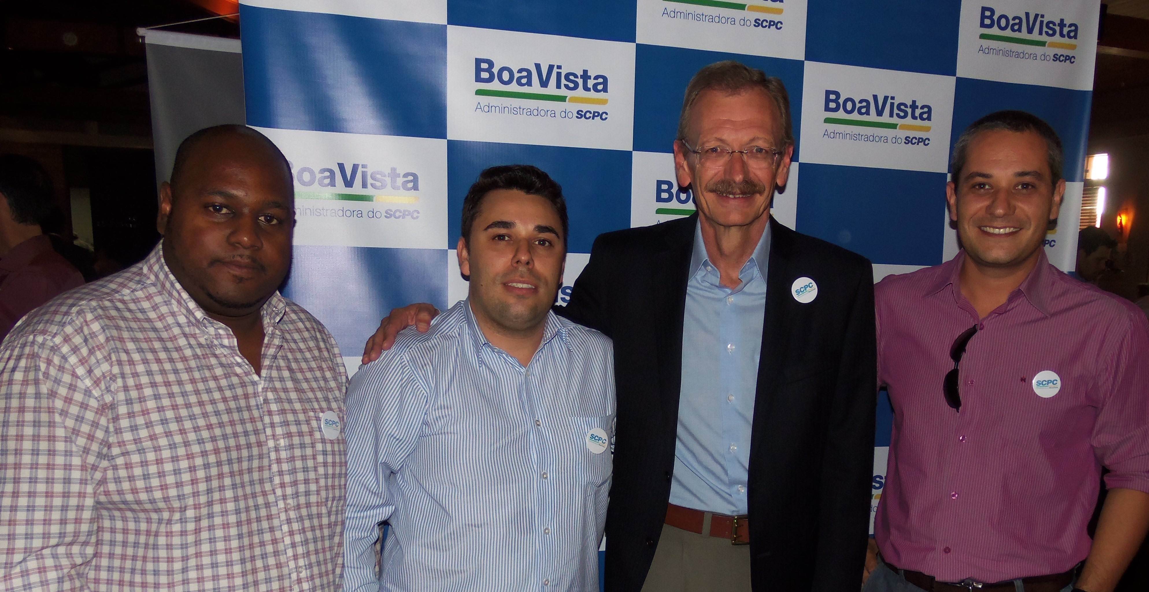 Eli Rodrigues Costa (consultor de negócios da ACISC), Danilo Pires (gerente de negócios da ACISC), Dorival Dourado (proprietário do Grupo Boa Vista Serviços) e Everton Fiorelli (gestor de rede do grupo)